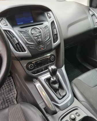 Ford Focus cena 24500 przebieg: 250000, rok produkcji 2011 z Łódź małe 379